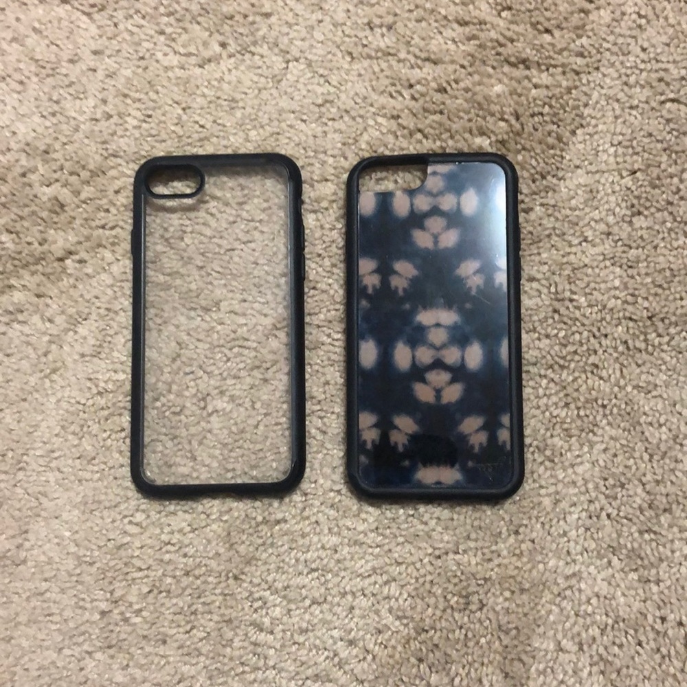 2 iPhone 6 cases